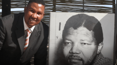 Le petit-fils de Nelsona Mandela pointe le Makhzen