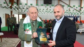 الفريق أوّل شنقريحة يُكرّم بلماضي وبوقرة وشخصيات رياضية أخرى