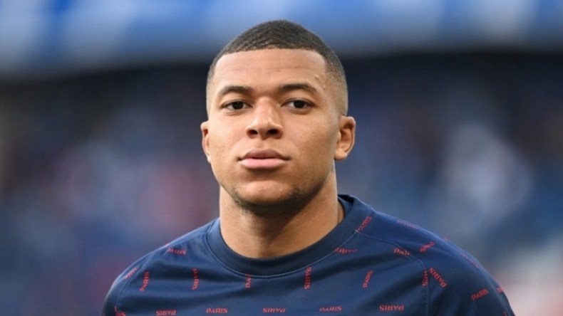 مبابي صاحب أغلى صفقة في تاريخ الكرة