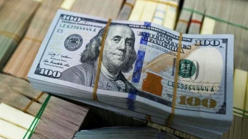 ارتفاع مداخيل الجزائر من المحروقات.. وهذه قيمة احتياطي الصرف عند نهاية 2022