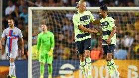 محرز يشيد بهالاند ويرشح أرسنال وليفربول للمنافسة على اللقب