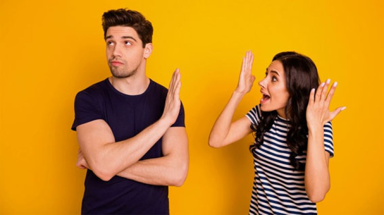 الصمت العقابي بين الزوجين.. ابتزاز عاطفي يدمر العلاقة 