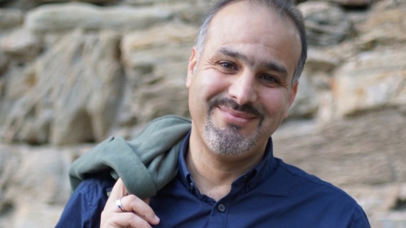 الروائي الجزائري بومدين بلكبير ضيف معرض الشارقة الدولي للكتاب