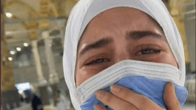 صورة لشابة مصابة بالسرطان تحصد آلاف المشاركات.. ما حقيقتها؟