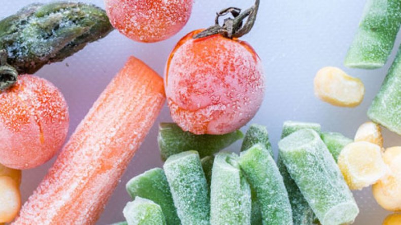 أخصائيون يحذّرون من تجميد هذه الأطعمة