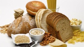 دراسة طبية حديثة تحذّر من تناول الخبز والرز الأبيض.. والسبب صادم!