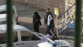 اعتقال فتاة فلسطينية أثناء زيارة شقيقها في السجن بهذه التهمة!
