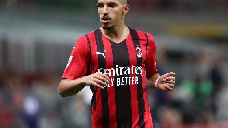 بن ناصر المايسترو الجديد للخضر.. وأندية عالمية تريده