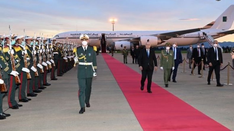 الرئيس تبون يعود إلى الجزائر بعد مشاركته في حفل افتتاح مونديال قطر