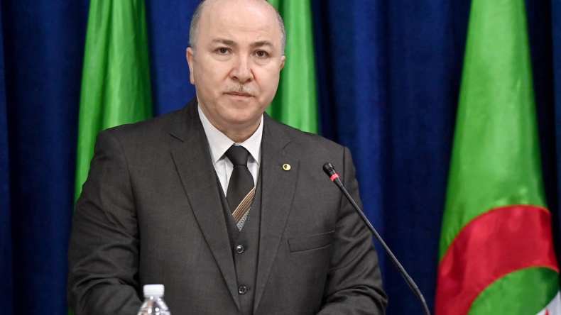 اجتماع للحكومة لدراسة مشاريع قوانين في 4 قطاعات