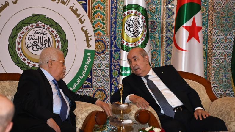 لعمامرة: الرئيس تبون سيقدّم أفكارا لإصلاح الجامعة العربية في قمة الجزائر