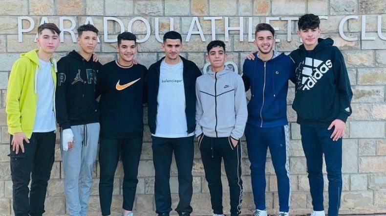 عطال يزور أكاديمية بارادو ويهنئ المتوجين بكأس العرب
