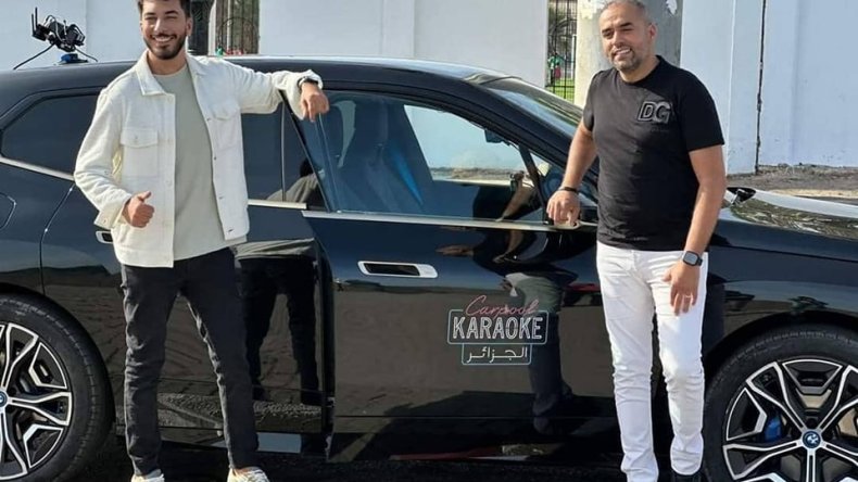 عودة “لايف المشاهير” بدءا من الأحد.. ورياض بن عمر إلى برنامج “كاربول كاراوكي”!!