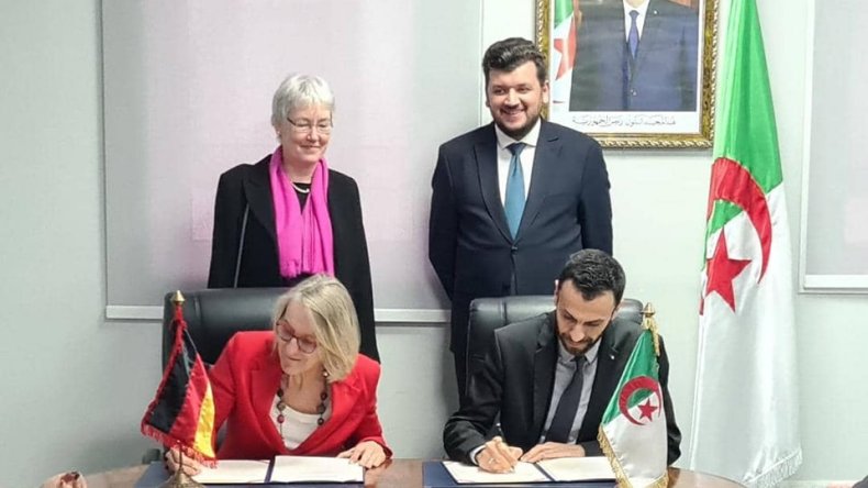 اتفاق جزائري ألماني لإنشاء 100 شركة ناشئة في مجال التكنولوجيا النظيفة