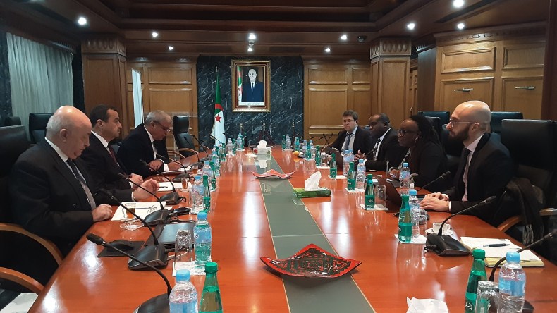 وزير الطاقة يستقبل وفدا عن صندوق النقد الدولي وهذه أهم الملفات