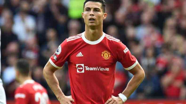 بالفيديو.. هكذا ردّ مانشستر يونايتد على تصريحات رونالدو