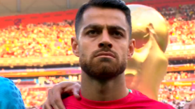 بالفيديو.. لاعبو منتخب إيران يمتنعون عن أداء النشيد الوطني في مونديال قطر