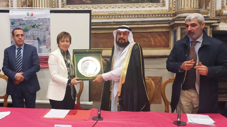 منبر حضاري في إيطاليا بقيادة جزائرية