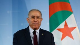 منتدى باريس للسلام: لعمامرة يلتقي نظيره التشادي