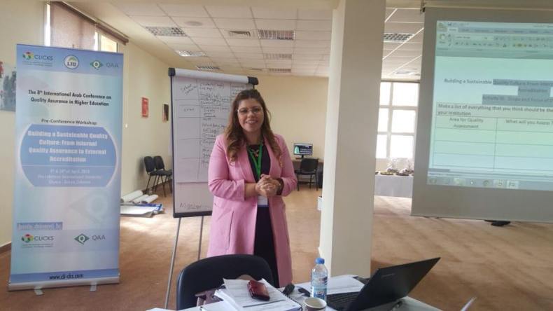 جزائرية قادت التعليم الالكتروني في الإمارات العربية