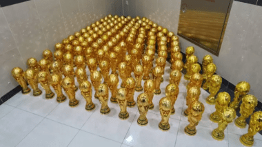 Coupe du Monde Qatar 2022: De faux trophées saisis.