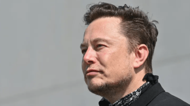 Elon Musk lance un ultimatum aux employés de Twitter, entraînant une vague de départs