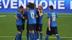 أول مشاركة وأول كأس لإيطاليا