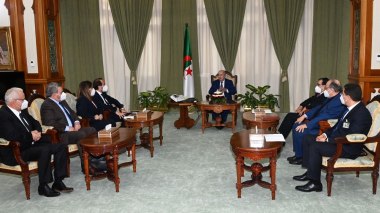 Tebboune reçoit une délégation du Conseil du renouveau économique algérien