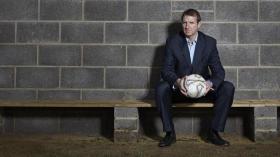 صحفي بريطاني: صوت الأذان راحة نفسية