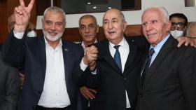 “إعلان الجزائر” للمّ الشمل الفلسطيني ضمن مقررات القمة