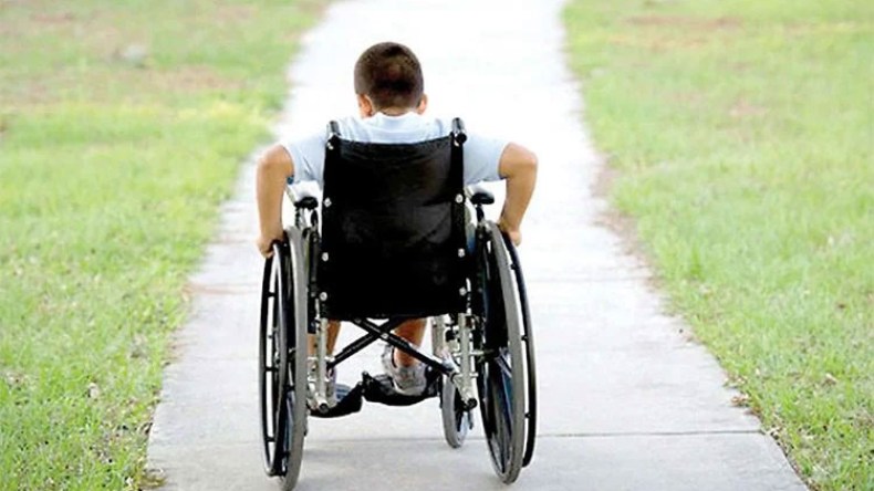 النواب يطالبون برفع إعانات ذوي الاحتياجات الخاصة