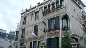 تعديلات جوهرية على تسيير المدرسة الجزائرية الدولية بفرنسا