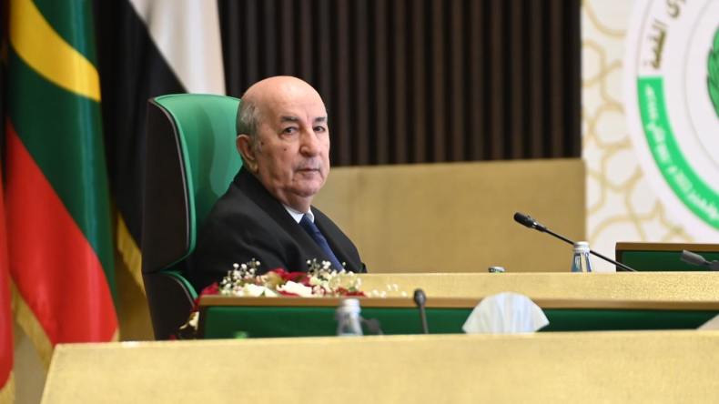 هكذا فككت الدبلوماسية الجزائرية “ألغام القمة” منذ البداية