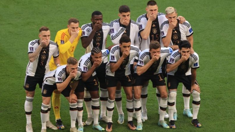 تصرّف غريب مِن لاعبي منتخب ألمانيا