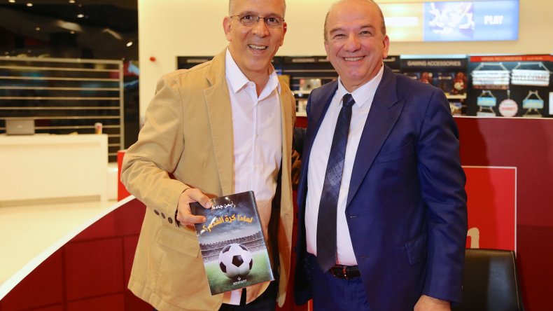 إعلامي بببين سبورت زاد أسفه على غياب الجزائر بسبب الكاميرون