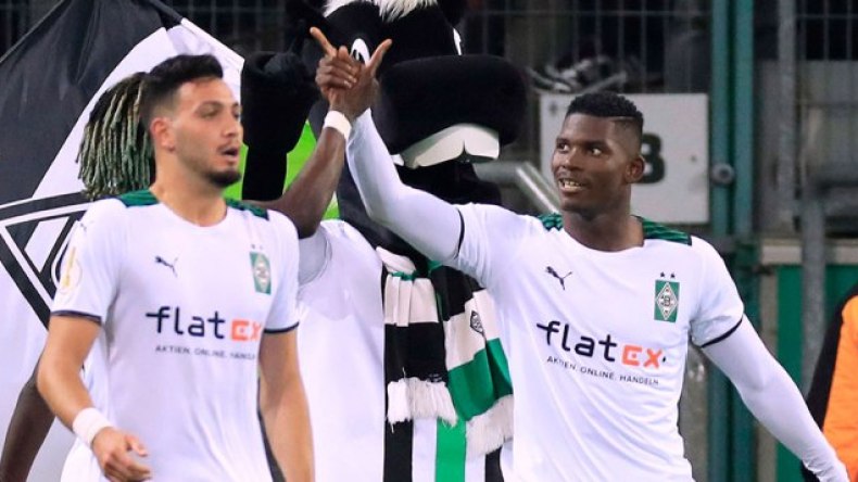 بِالفيديو: “في الكاميرون تدفع رشوة للانضمام إلى المنتخب الوطني”