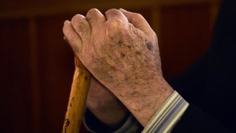 من طال عمره لديه الكثير