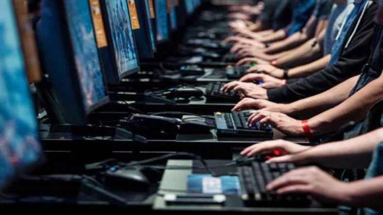 ناشط على تويتر: 75 ألف منشور “مسيئ” للجزائر في 2022