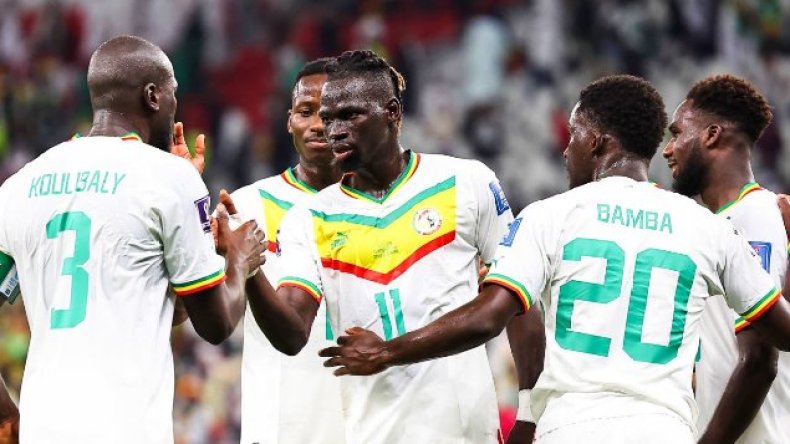 تأهّل هولندا والسنيغال لِثمن نهائي المونديال