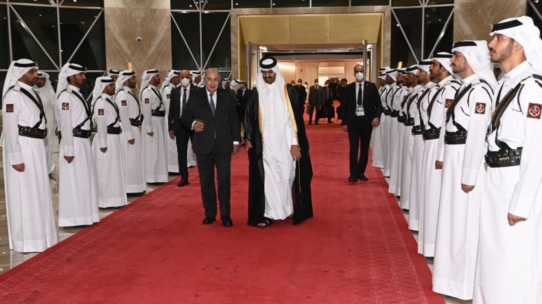 الرئيس تبون بقطر لحضور حفل افتتاح كأس العالم 2022 (صور)