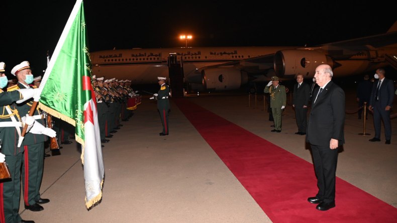 بالصور.. الرئيس تبون يعود إلى الجزائر بعد مشاركته في قمة المناخ بمصر