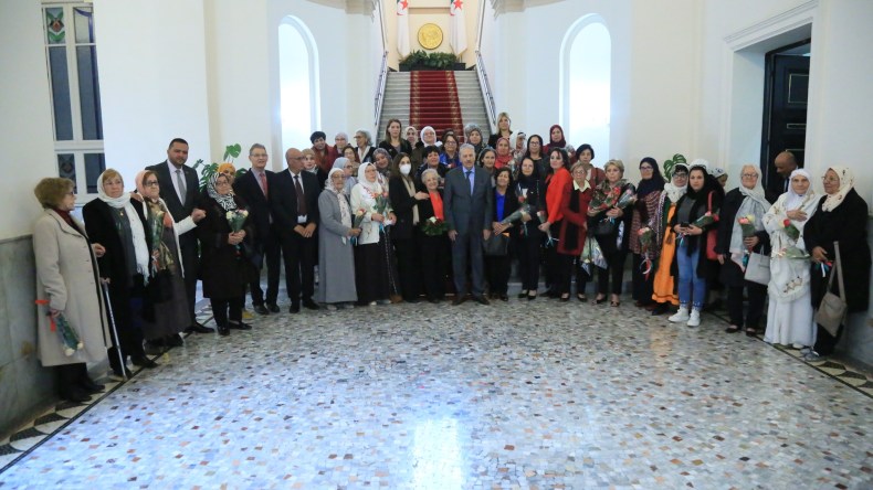 صورة غير مسبوقة تجمع مجاهدات جزائريات من مختلف الولايات