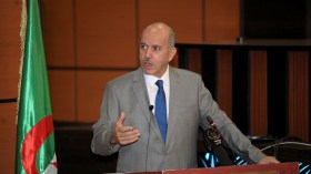 وزير الصحة: إعادة النظر في القوانين الأساسية لجميع مستخدمي القطاع