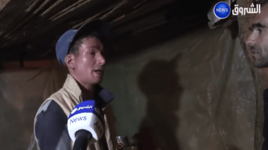 شاهد معاناة عمر.. مريض بالصدفية