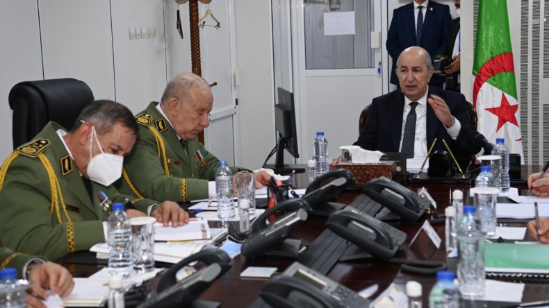 بالصور.. الرئيس تبون يترأس اجتماع العمل الدوري في وزارة الدفاع