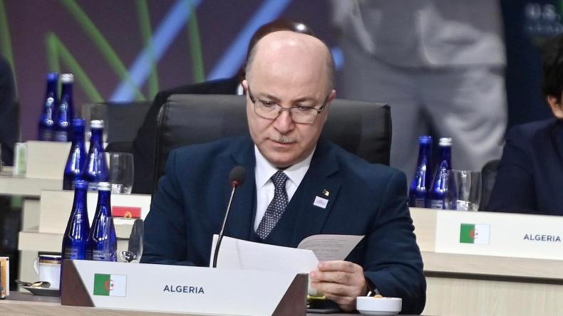 بالفيديو.. الوزير الأول يلتقي رئيس المجلس الرئاسي الليبي في واشنطن  