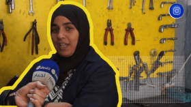 ياسمين.. شابة تزاحم الرجال في إصلاح كهرباء السيارات بالمسيلة