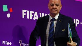 أخطاء تحكيمية في مباراة المغرب وفرنسا.. حقيقة تصريحات رئيس الفيفا