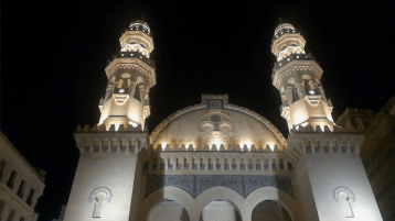 في ذكرى تدنيس مسجد كتشاوة