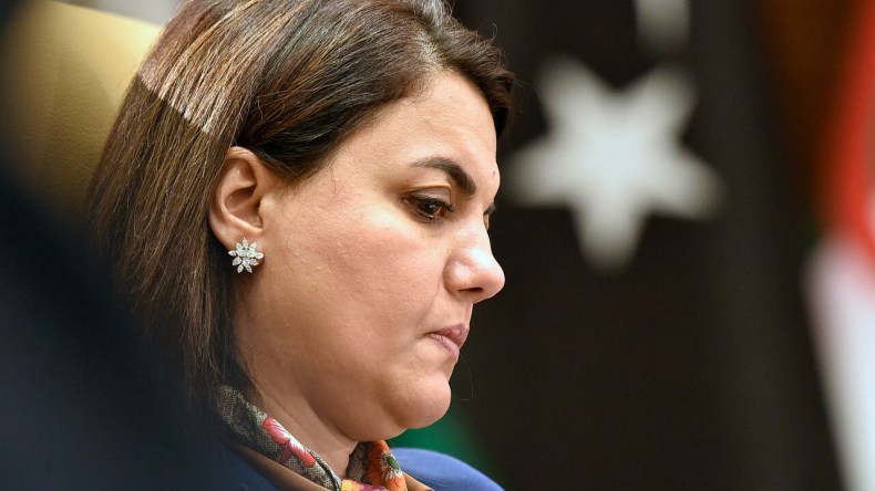 اختراق حساب وزيرة الخارجية الليبية نجلاء المنقوش على تويتر